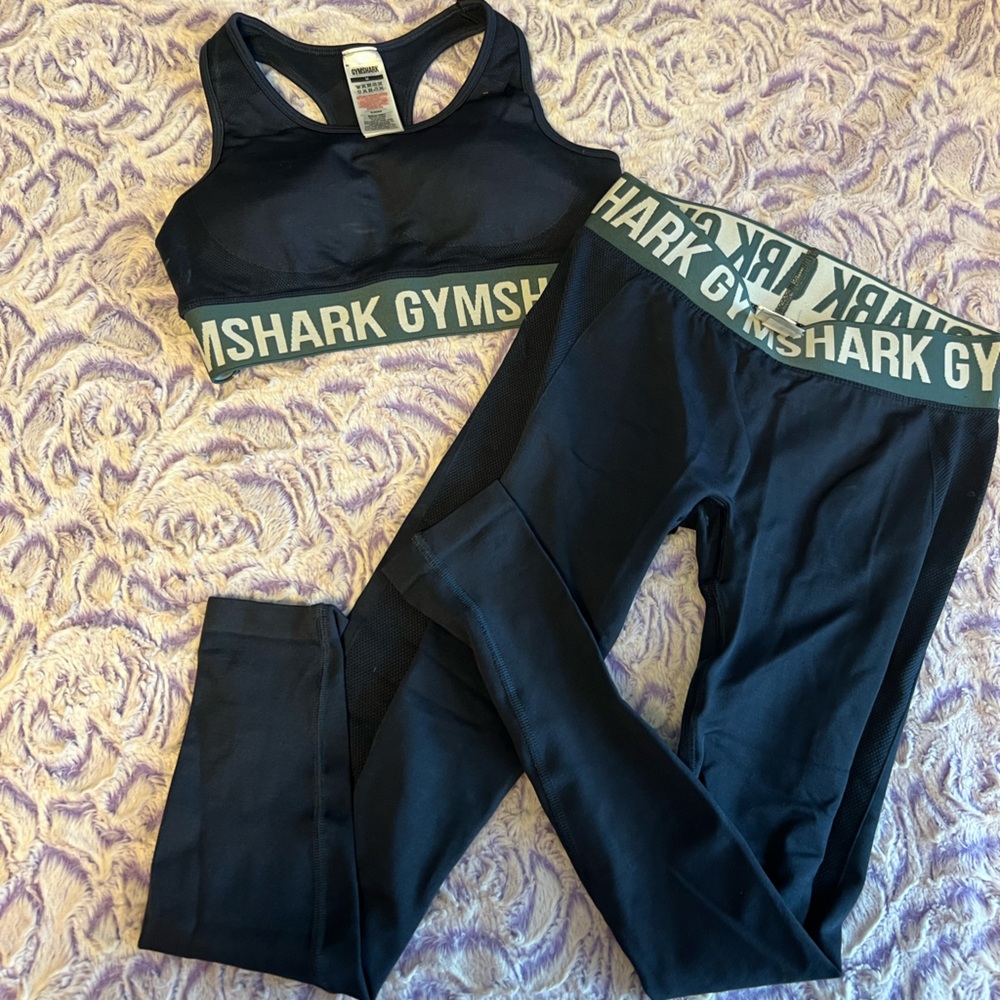 Gymshark Navy and Teal Leggings